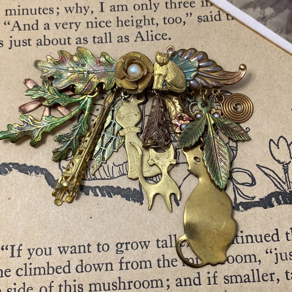 Vintage Cat Multiple Dangle Assemblage Brooch - image 2